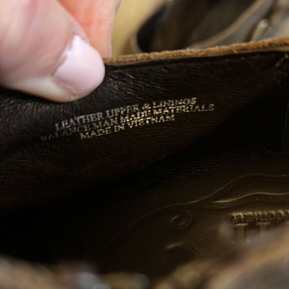 WOMENS BORN BRAND GENUINE SUEDE BLOCK HEEL BOOTIES WITH BUCKLES DARK BROWN SZ 6 - Picture 9 of 10